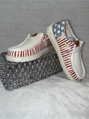 🇺🇸 Hey Dude Wally Kids Patriotic American Flag Shoes 13C NWT 🇺🇸